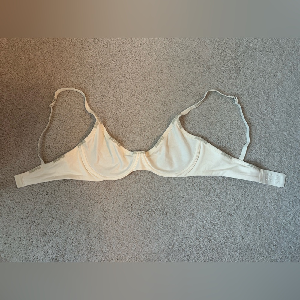 Skims Cream Bra